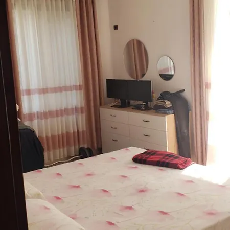 Te Endriti Проживание в семье