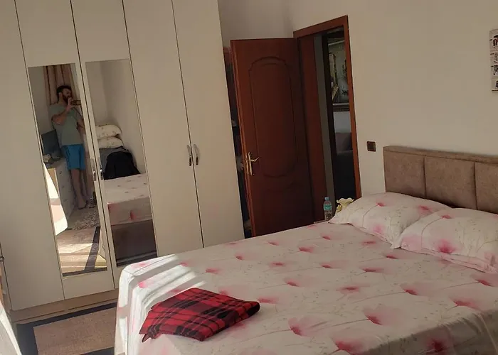 Te Endriti Shkoze (Tirana)